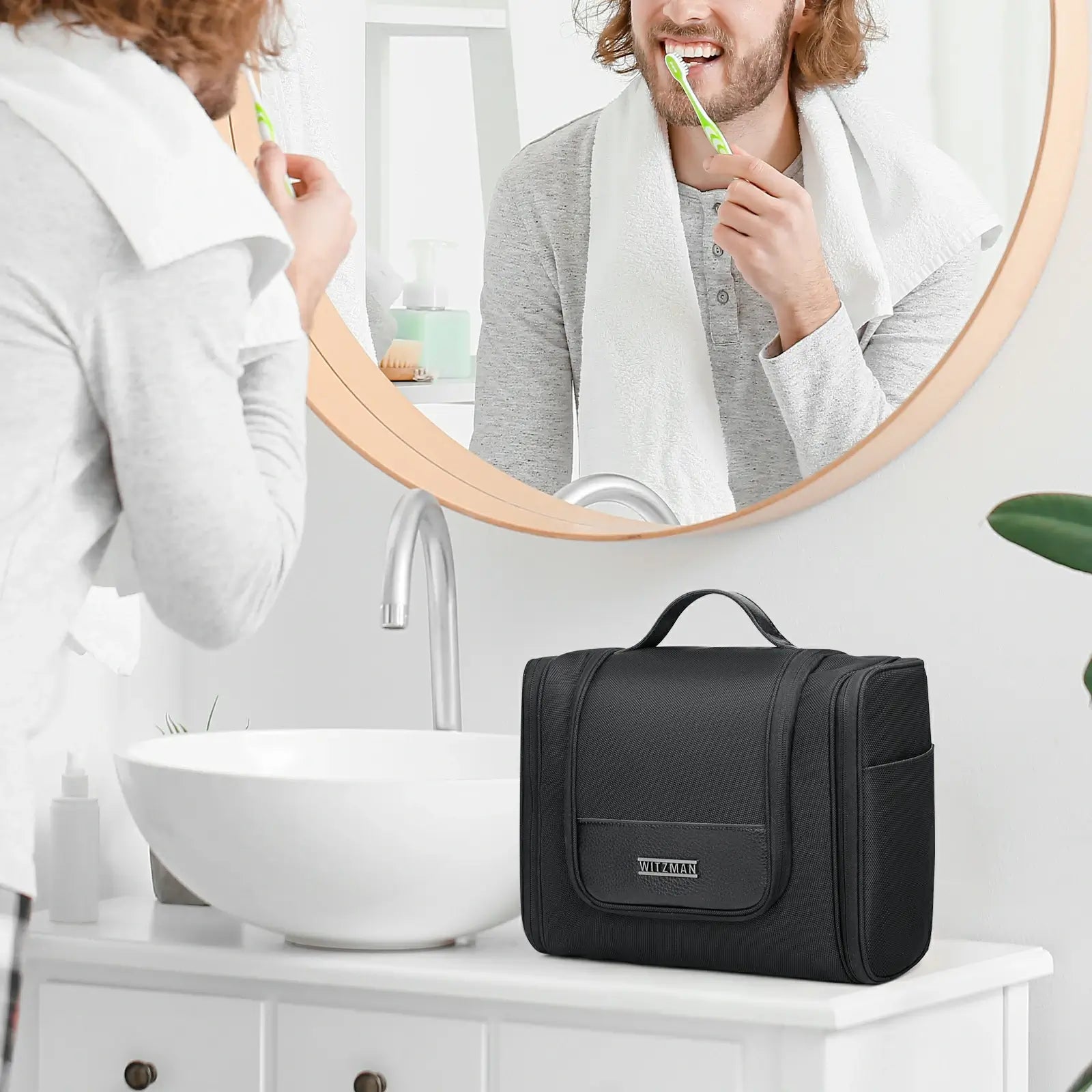 Black large toiletry bag for men