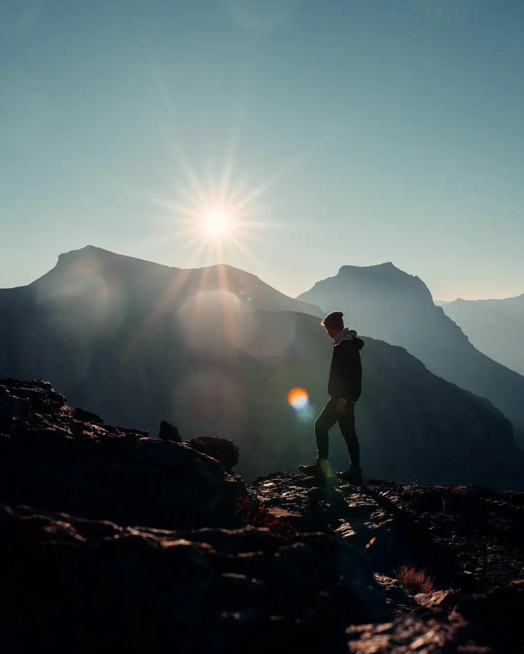 Travel Light: The Minimalist’s Guide to Carry-On Only